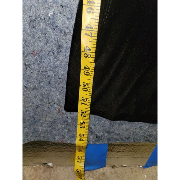 J. R.‎ NITES BY CALIENDO DRESS BLACK VALVET MADE IN MACAU - Picture 2 of 8